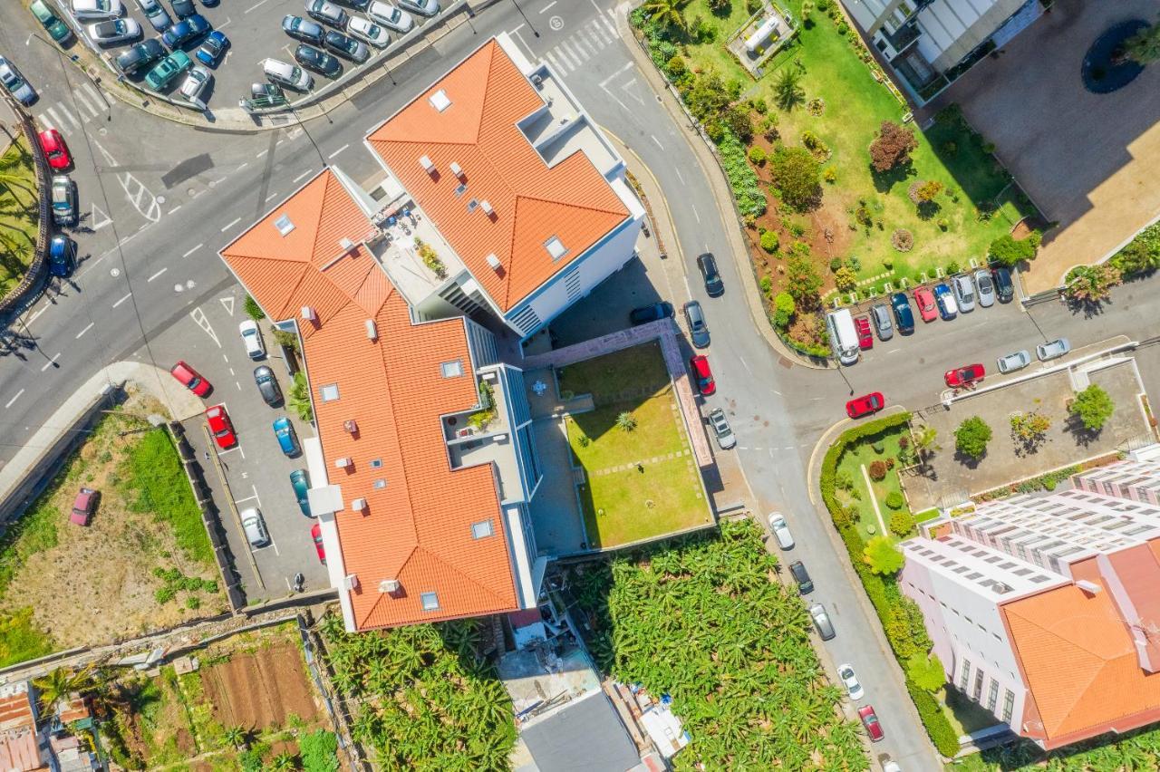 Ocean View And Garden In Exclusive Area Apartment Funchal  Exterior photo